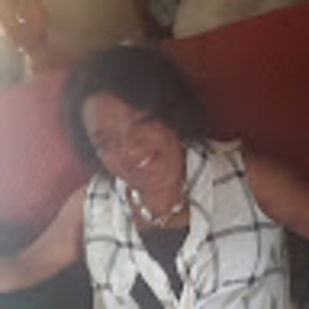 Meet your Posher, Bonita